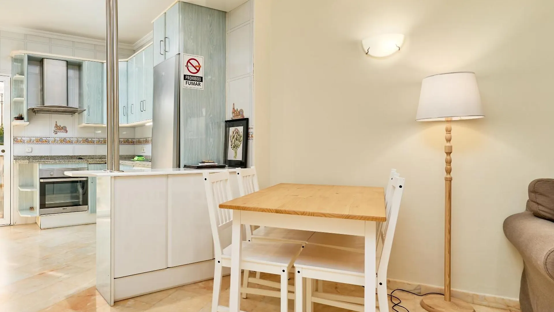 Poolside Apartment Nerja